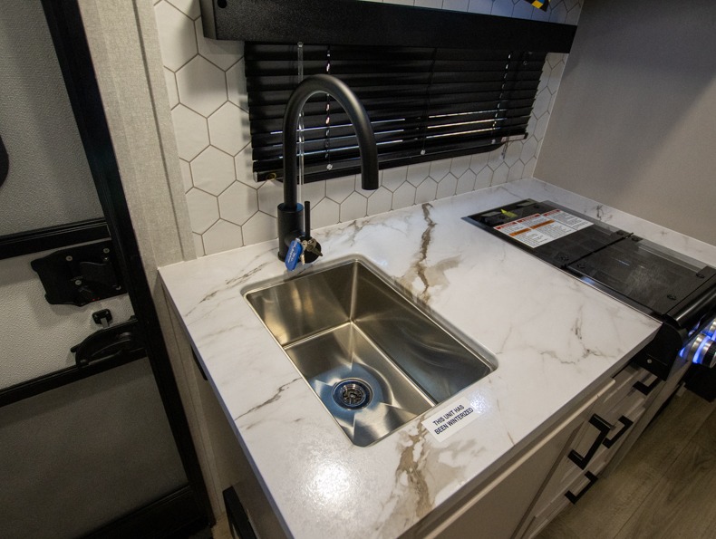 2026 Jayco Jay Feather Air 19MBS, $ 47,731