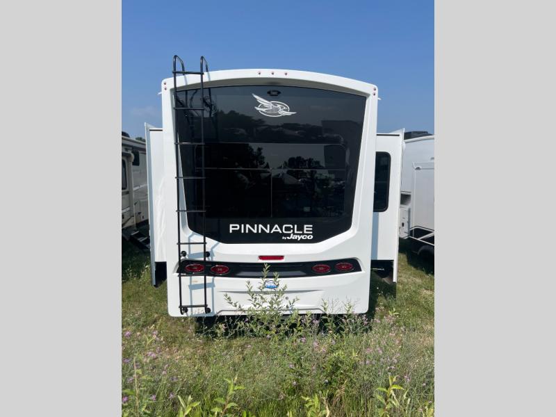 2026 Jayco Pinnacle 32RLTS, $ 145,429