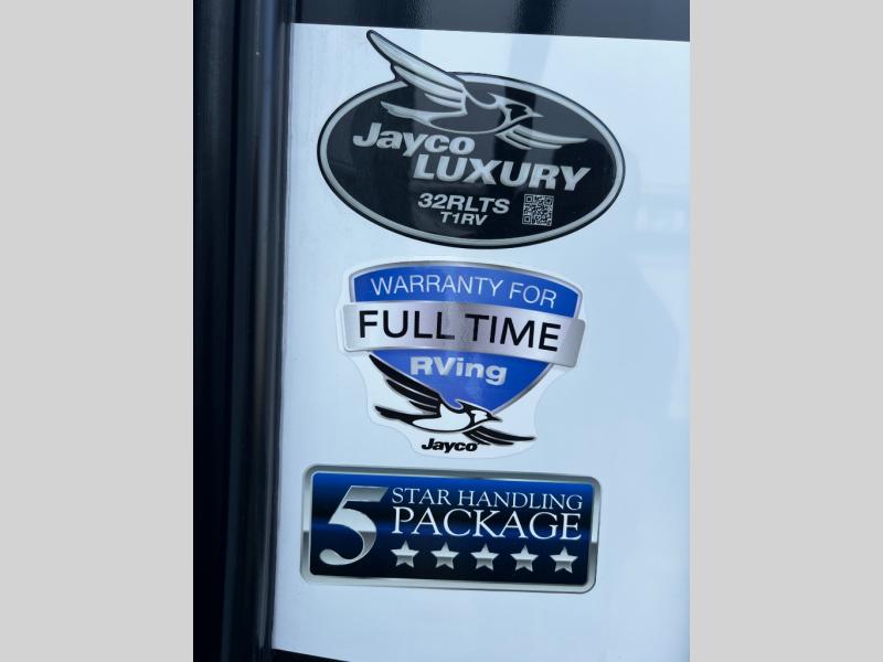 2026 Jayco Pinnacle 32RLTS, $ 145,429