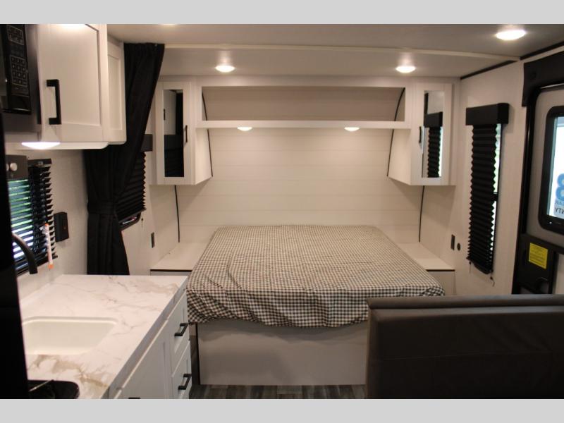 2026 Jayco Jay Flight SLX 175FQ, $ 27,811
