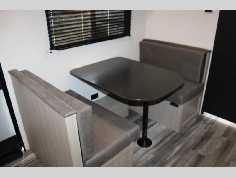 2026 Jayco Jay Flight SLX 175FQ, $ 27,811