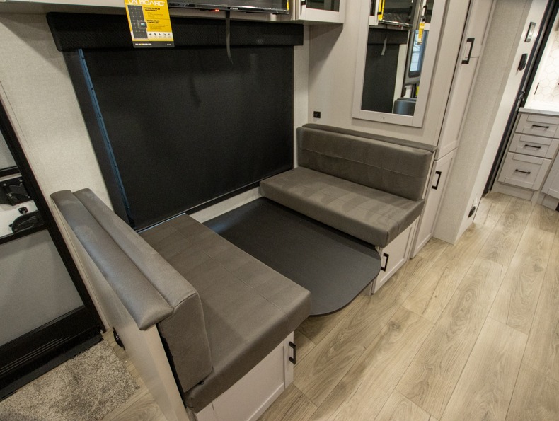 2026 Jayco Jay Feather 21MML, $ 51,916