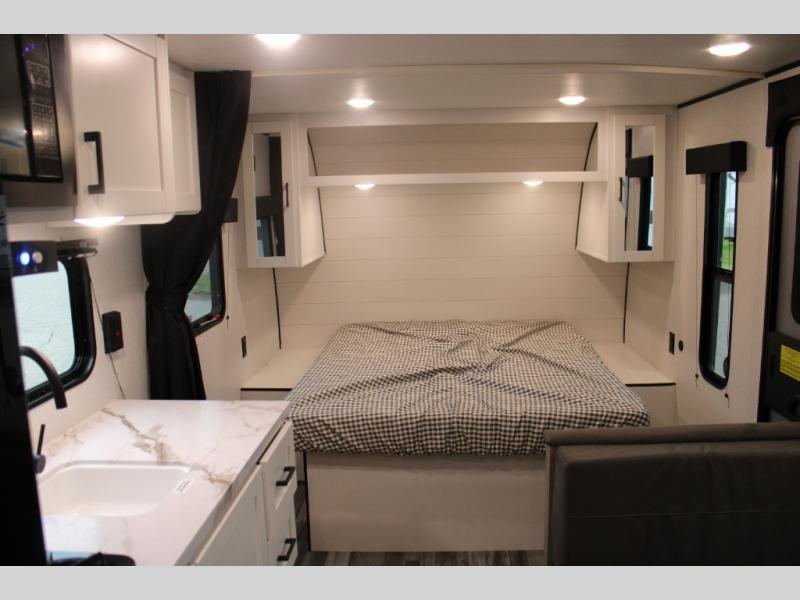2026 Jayco Jay Flight SLX 175FQ, $ 27,811