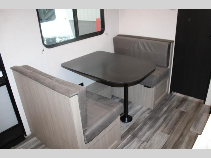 2026 Jayco Jay Flight SLX 175FQ, $ 27,811