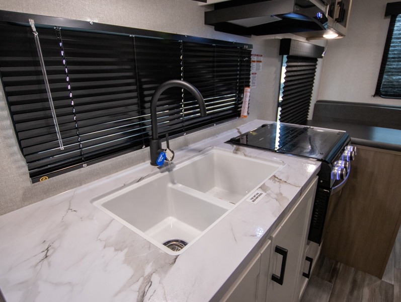 2026 Jayco Jay Flight SLX 210QB, $ 32,031