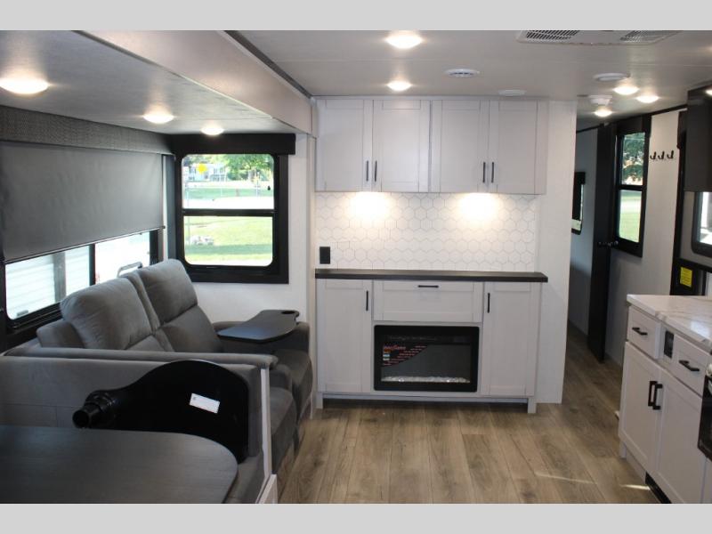 2026 Jayco Jay Feather 29QBH, $ 63,393