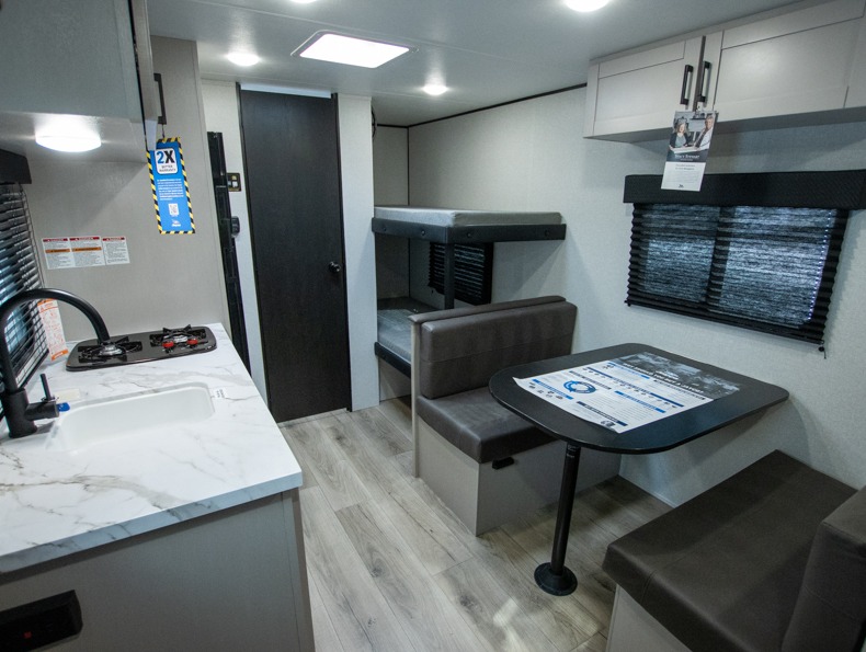 2026 Jayco Jay Feather Air SL 17BHSL, $ 24,818