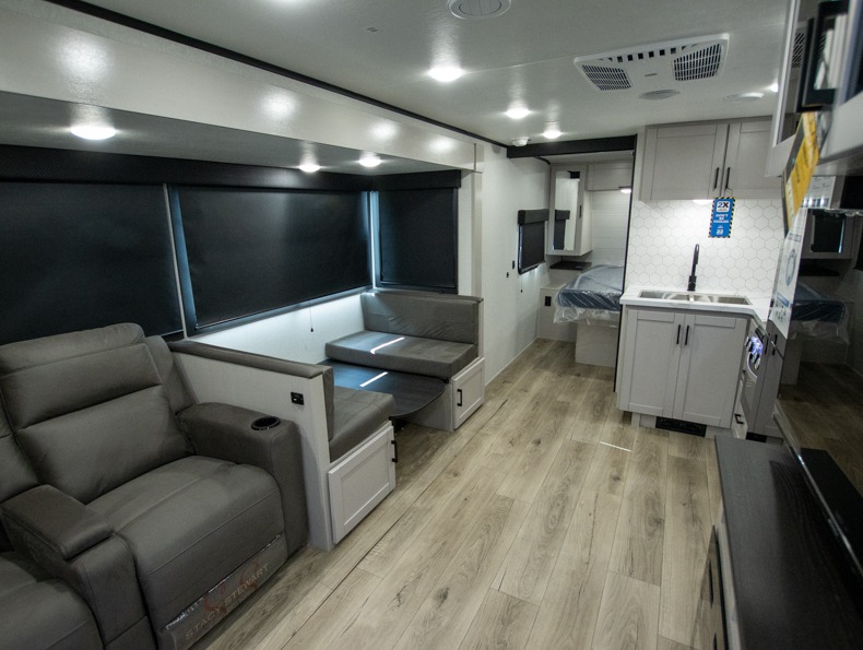 2026 Jayco Jay Feather 25RB, $ 56,110