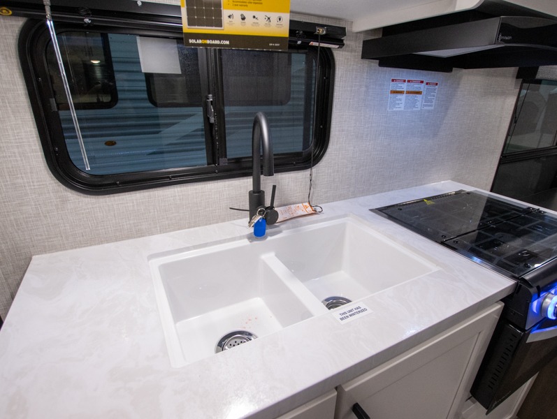 2025 Jayco Jay Flight SLX 210QB, $ 31,866