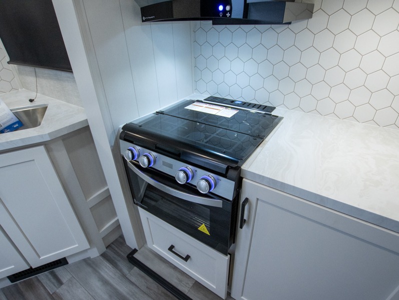 2025 Jayco Jay Feather 21MML, $ 51,309