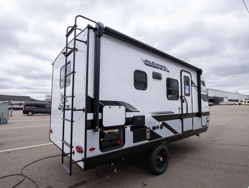 2025 Jayco Jay Feather Air 16RB, $ 43,981