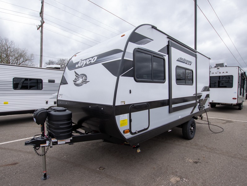 2025 Jayco Jay Feather Air 16RB, $ 43,981