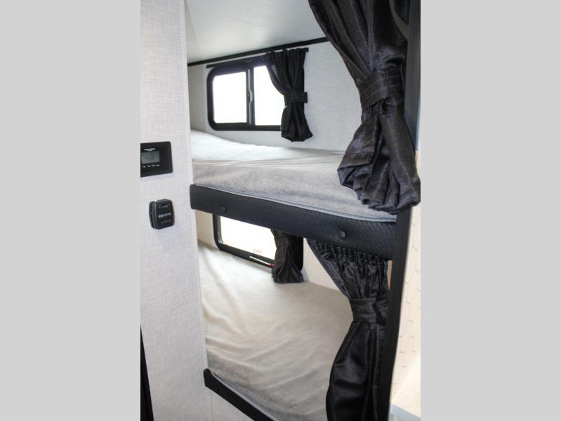 2025 Jayco Jay Feather Air 18MBH, $ 45,923