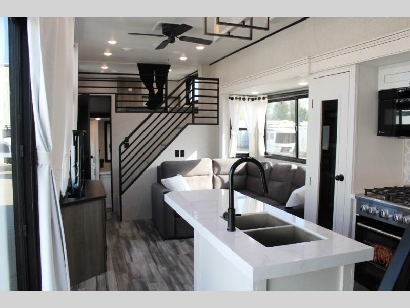 2025 Jayco Jay Flight Bungalow JayLoft, $ 95,506