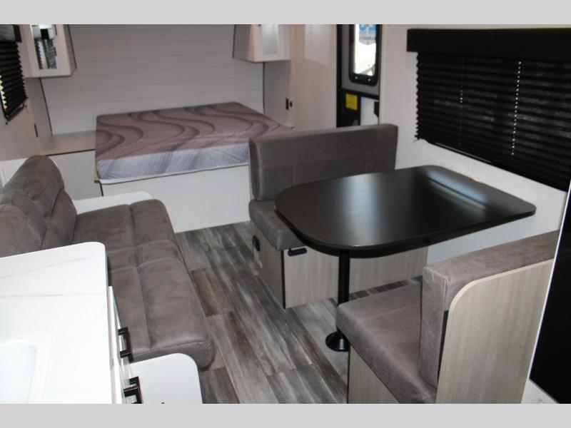 2025 Jayco Jay Flight SLX 250BH, $ 0