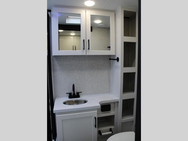 2025 Jayco Jay Feather 19MRK, $ 50,177