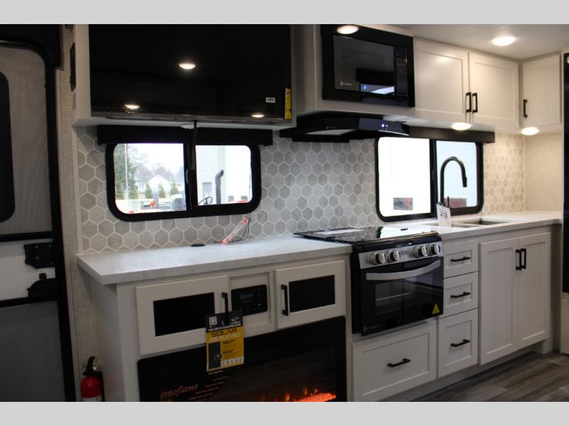 2025 Jayco Jay Feather 19MRK, $ 50,177