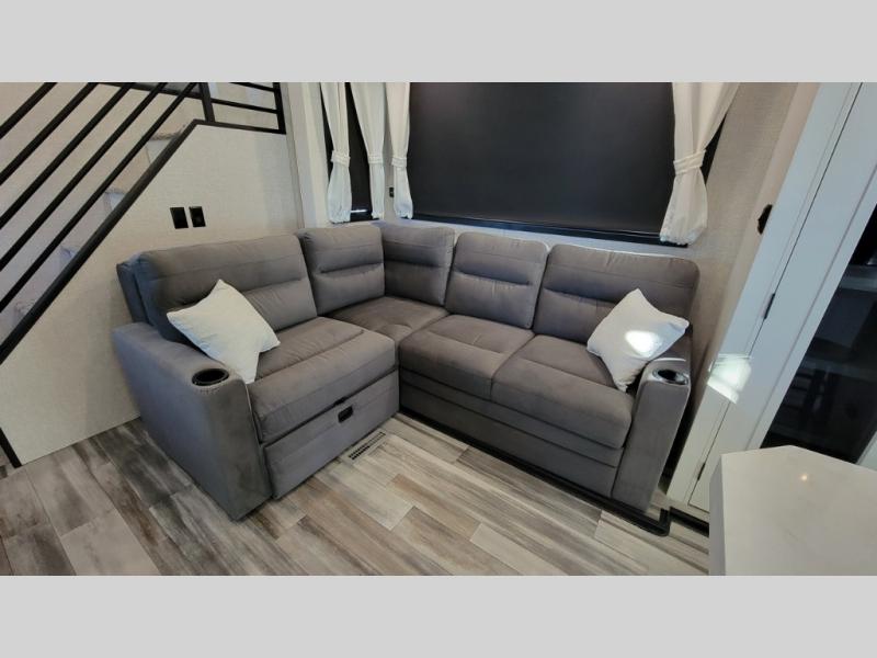 2025 Jayco Jay Flight Bungalow JayLoft, $ 62,990