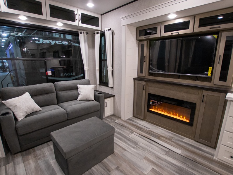 2025 Jayco Jay Flight Bungalow 40RLTS, $ 88,006