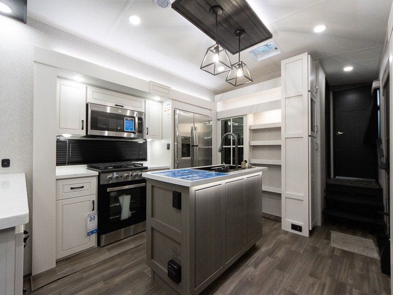 2025 Jayco North Point 381CKRE, $ 143,604