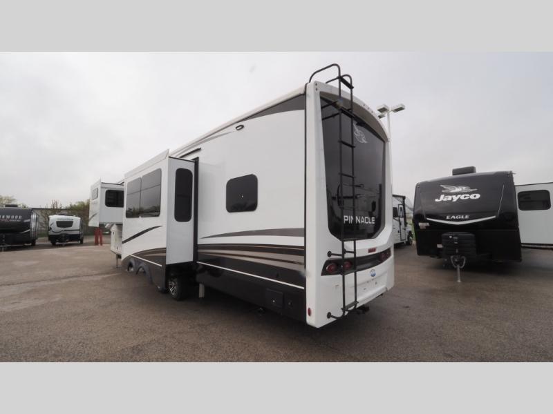 2025 Jayco Pinnacle 38FBRK, $ 153,047