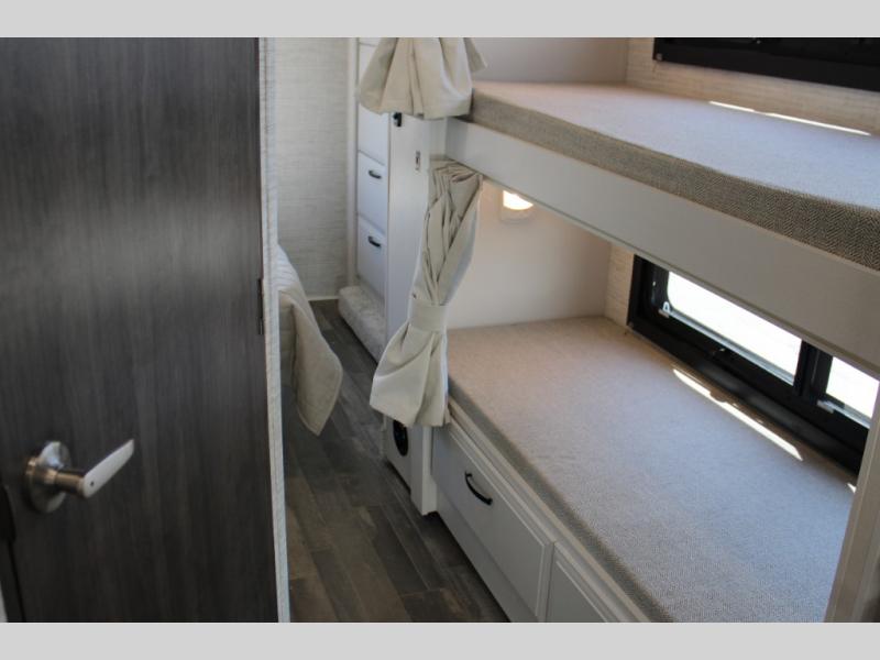 2025 Jayco Redhawk 31F, $ 173,143