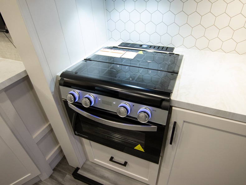 2025 Jayco Jay Feather 21MML, $ 51,309