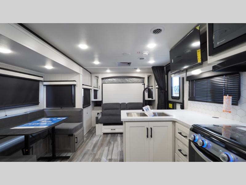2025 Jayco Jay Feather 21MBH, $ 52,149