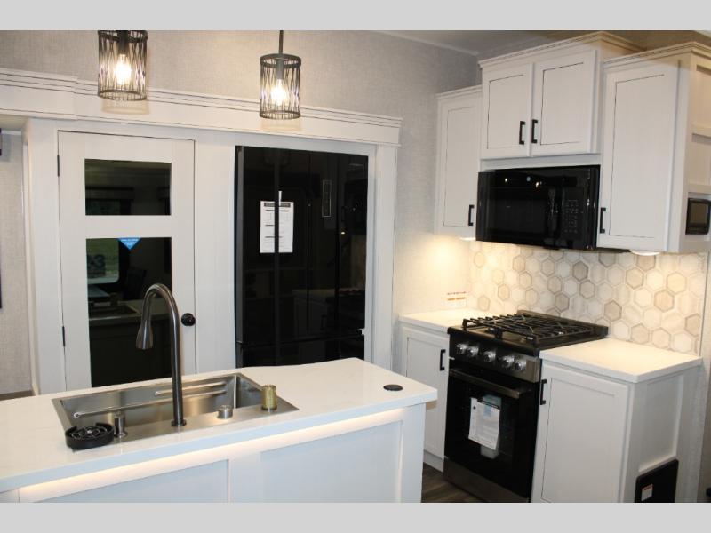 2025 Jayco Eagle 317RLOK, $ 105,390