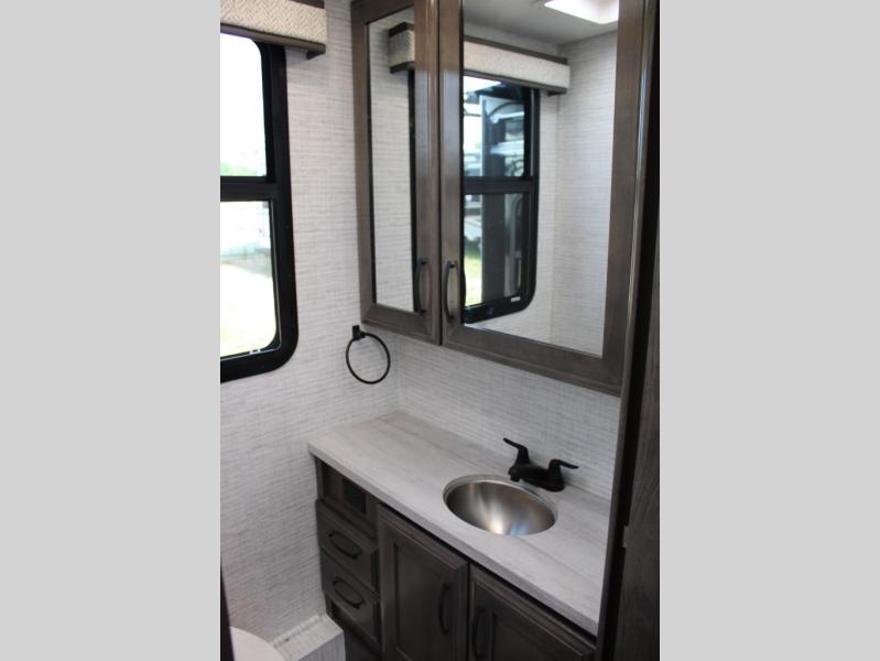 2025 Jayco Greyhawk 29MV, $ 204,798