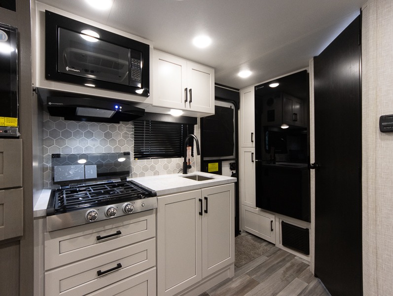 2025 Jayco Jay Feather Micro 166FBS, $ 46,636