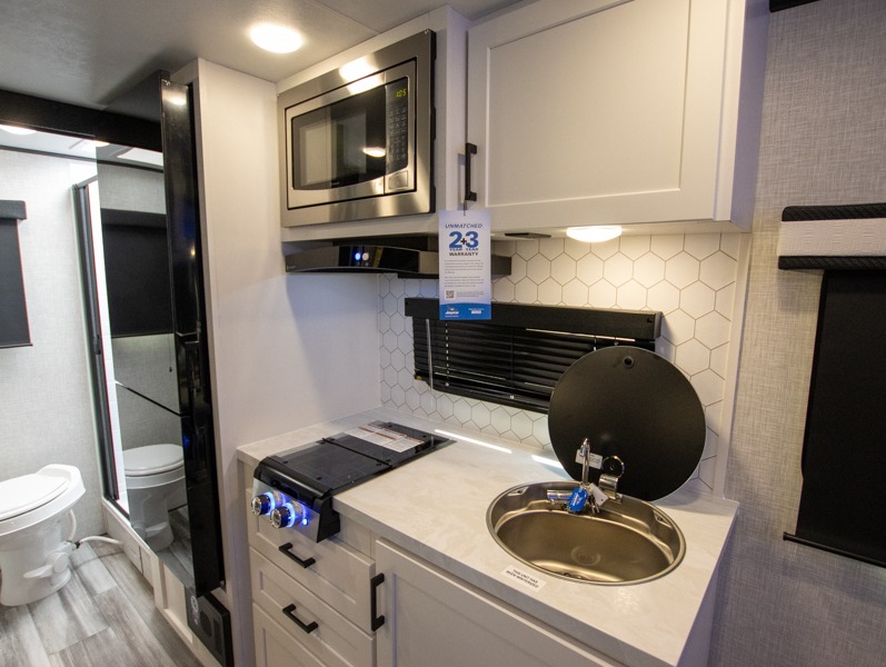 2025 Jayco Jay Feather Air 15MRB, $ 41,056