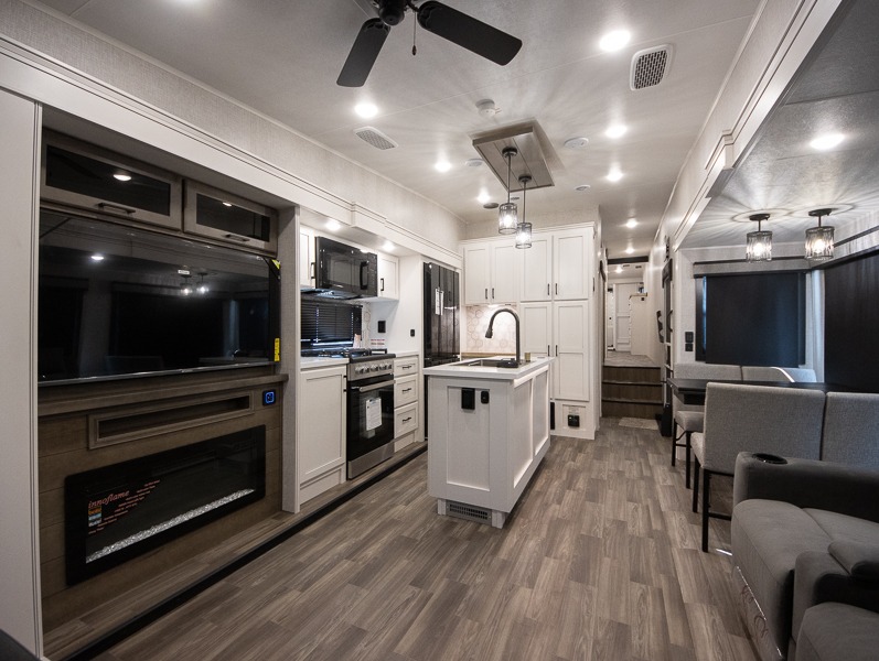 2025 Jayco Eagle 355MBQS, $ 69,990