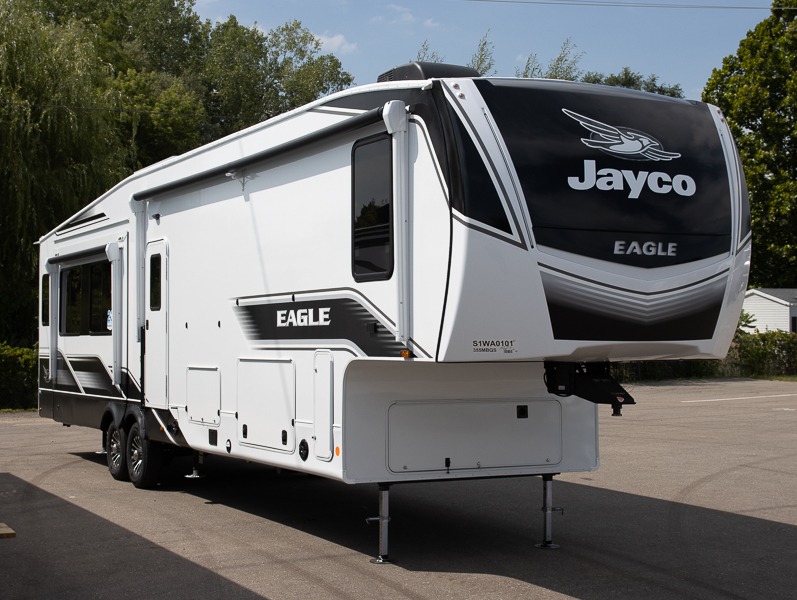 2025 Jayco Eagle 355MBQS, $ 69,990