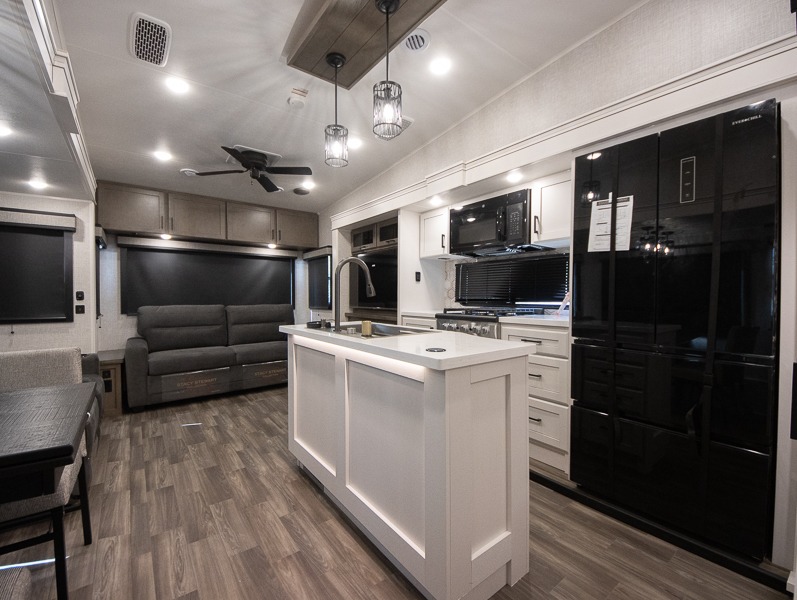 2025 Jayco Eagle 355MBQS, $ 69,990