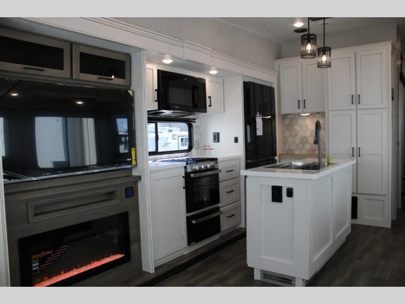 2025 Jayco Eagle 355MBQS, $ 107,487