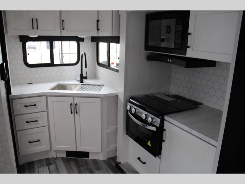 2025 Jayco Jay Feather 21MML, $ 50,416