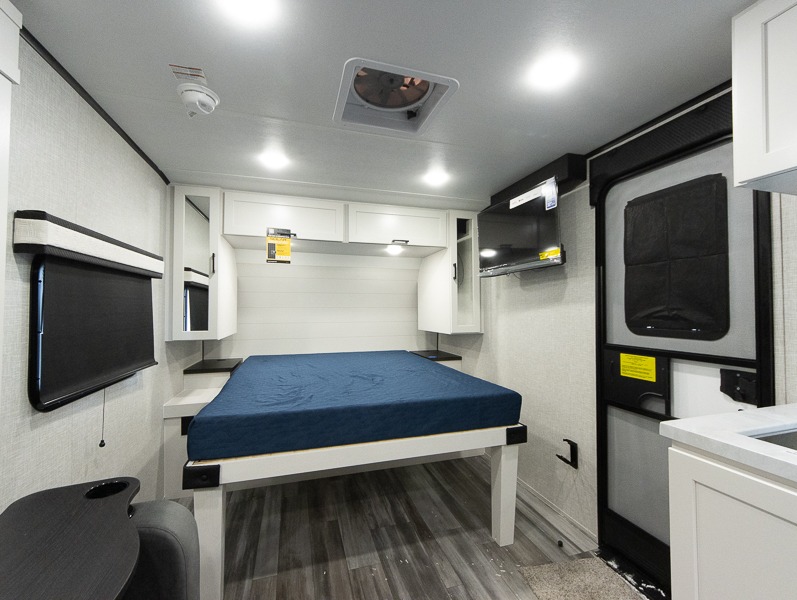 2025 Jayco Jay Feather Micro 183FBS, $ 45,586
