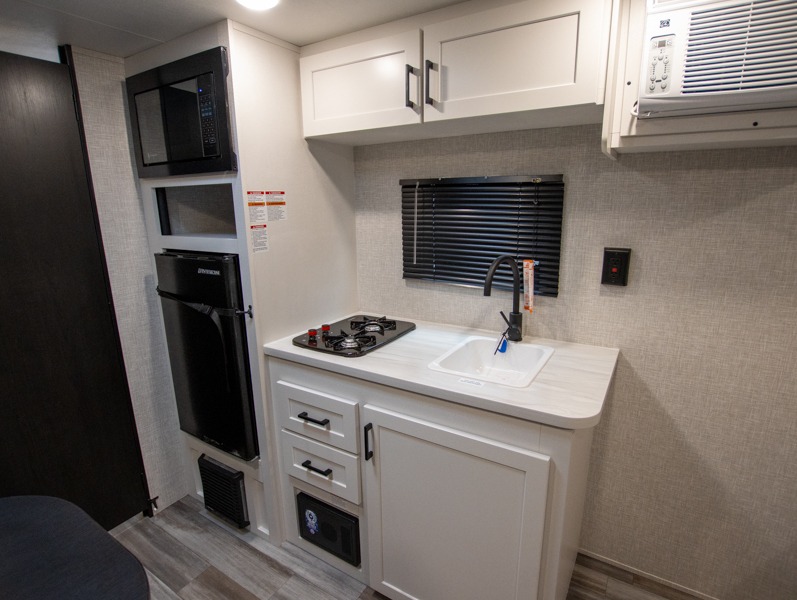 2025 Jayco Jay Flight SLX 170FQ Sport Edition, $ 22,493