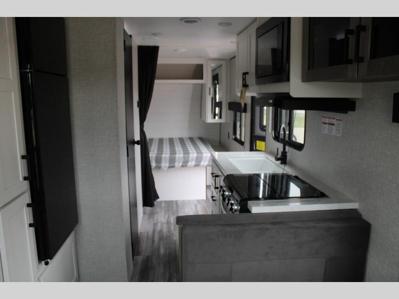 2025 Jayco Jay Flight SLX 210QB, $ 31,866