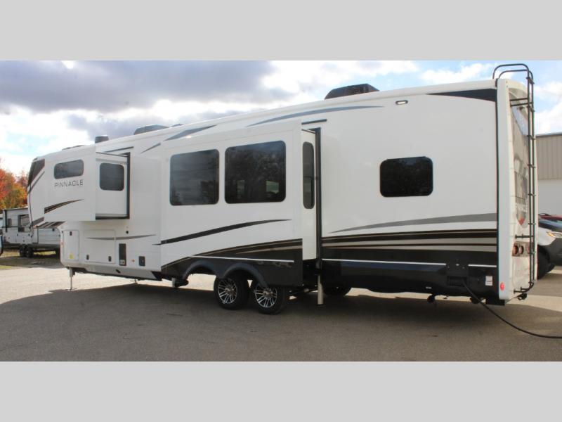 2025 Jayco Pinnacle 38FBRK, $ 151,854