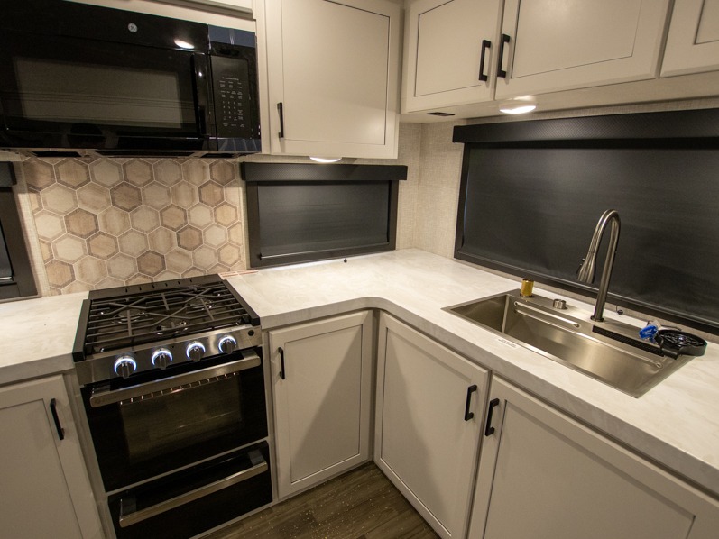 2025 Jayco Eagle HT 27MLC, $ 73,398