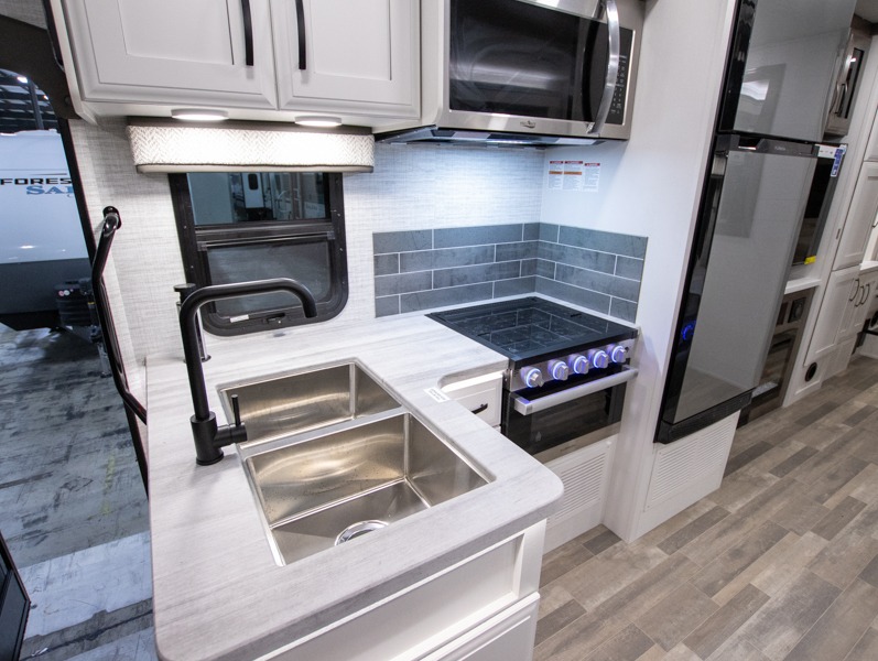 2025 Jayco Greyhawk 30Z, $ 200,148