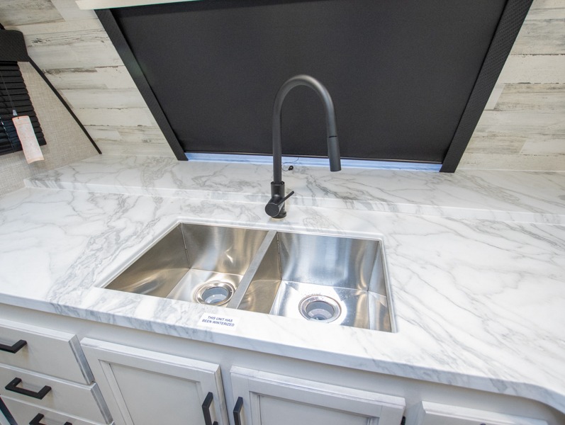 2023 Jayco White Hawk 26FK, $ 66,940