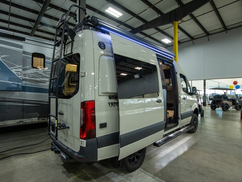 2023 Jayco Terrain 19Y, $ 134,990