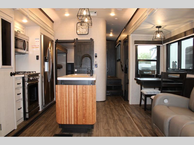 2023 Jayco North Point 377RLBH, $ 134,176