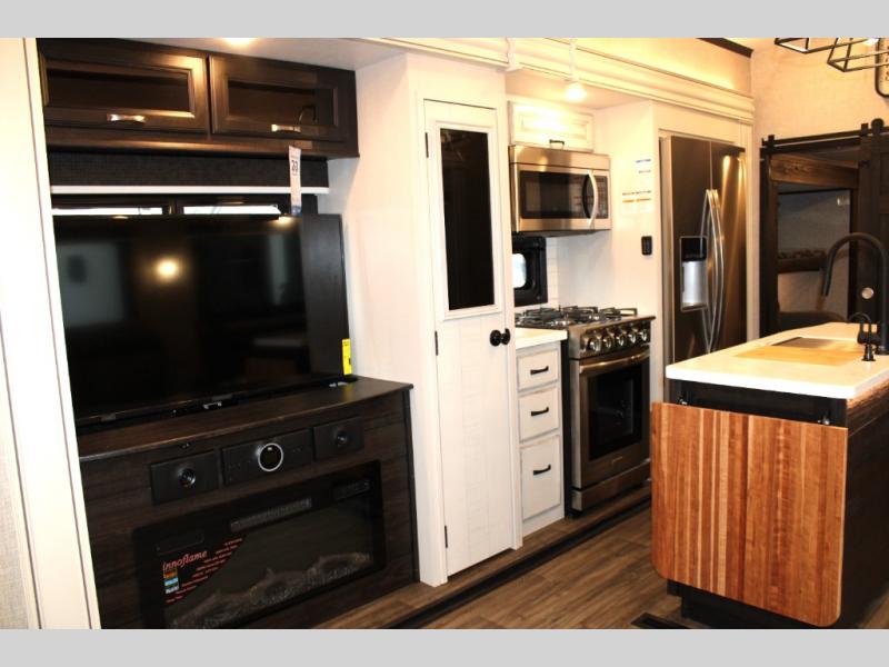 2023 Jayco North Point 377RLBH, $ 134,176