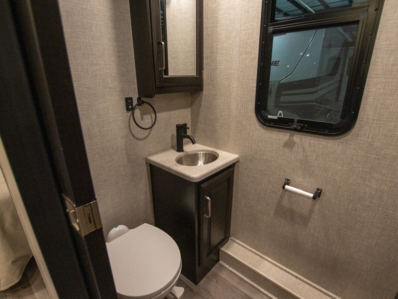 2023 Jayco Precept 36C, $ 224,086