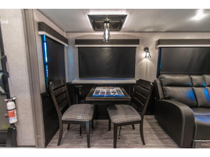 2022 Jayco Pinnacle 36KPTS, $ 142,179