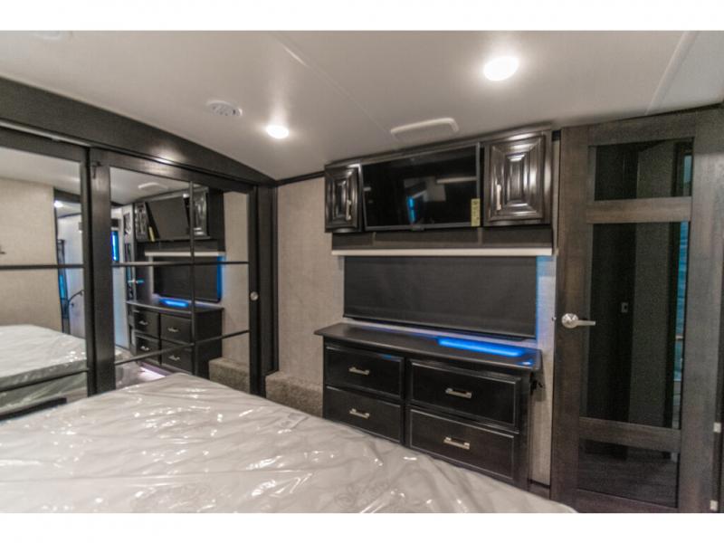 2022 Jayco Pinnacle 36KPTS, $ 142,179